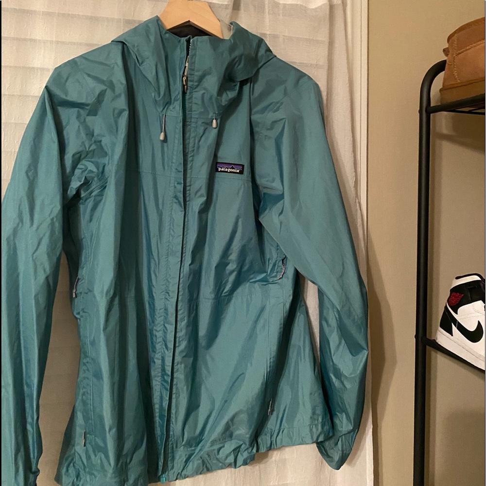 Teal Patagonia rain jacket!